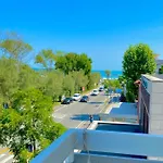 호텔 La Capinera 3*