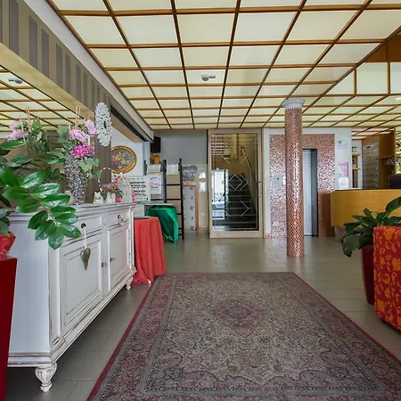 卡皮内拉酒店 贝拉里亚-伊贾马里纳