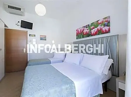 Hotel La Capinera 3*