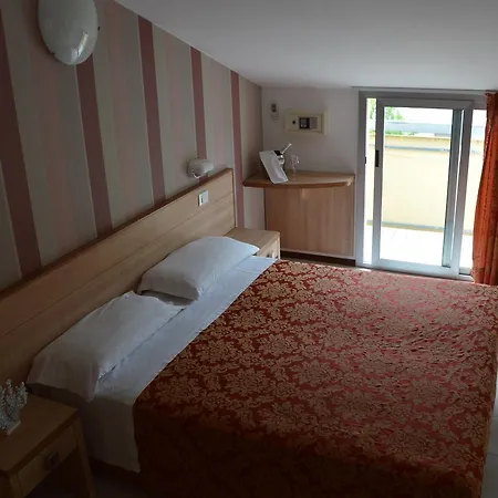 Hotel La Capinera 3*